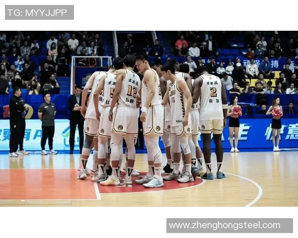 2017年四川队与广厦队激战回顾:精彩瞬间与战术分析 2017年四川队与广厦队激战回顾:精彩瞬间与战术分析